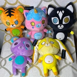 Krew District Plush Lot